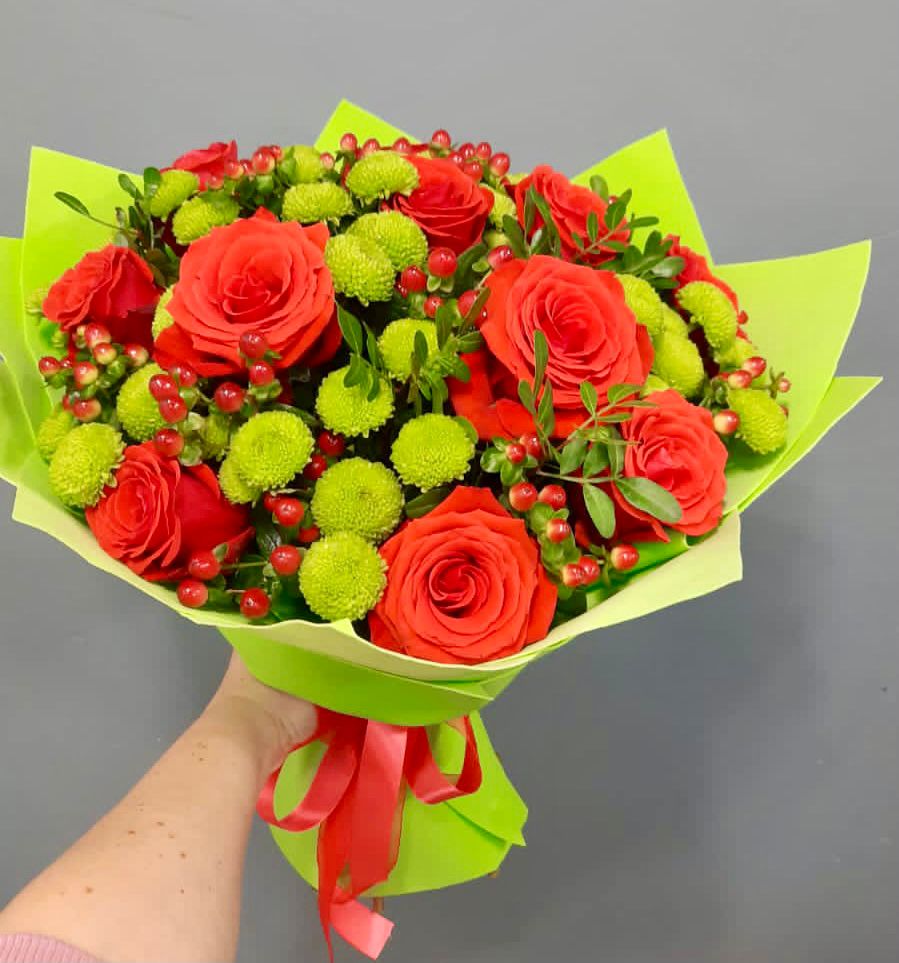 Букет цветов из: Хризантемы и Розы в Самойловке