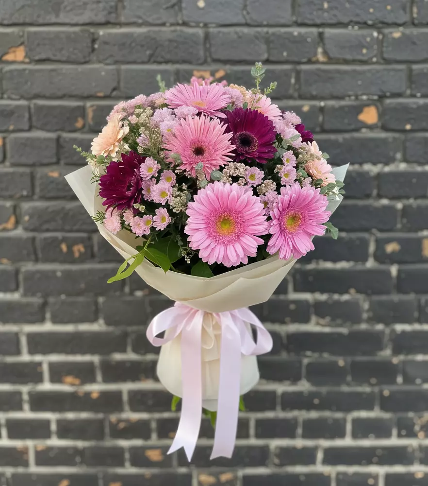 Букет цветов из: Герберы и Хризантемы в Самойловке