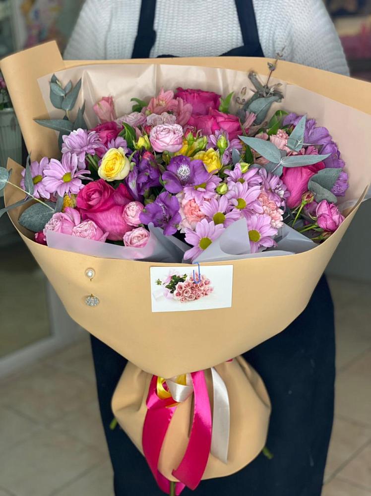 Букет цветов из: Хризантемы, Гвоздики и Альстромерии в Самойловке