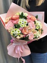 Букет нежные объятья в Самойловке Букет цветов из: Гвоздики, Розы и Хризантемы в Самойловке