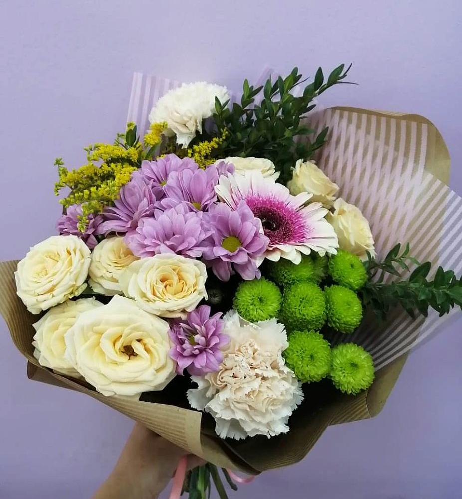 Букет цветов из: Хризантемы, Розы, Гвоздики и Герберы в Самойловке