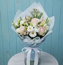 Букет цветов из:  Розы и Лизиантусы в Самойловке